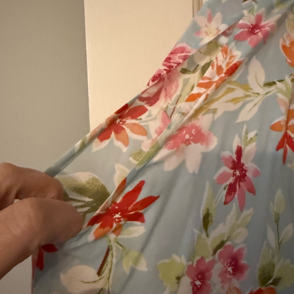 J. Jill Floral “Cold Shoulder” Blouse in blue, pinks, reds and green. Like new. - Picture 4 of 4